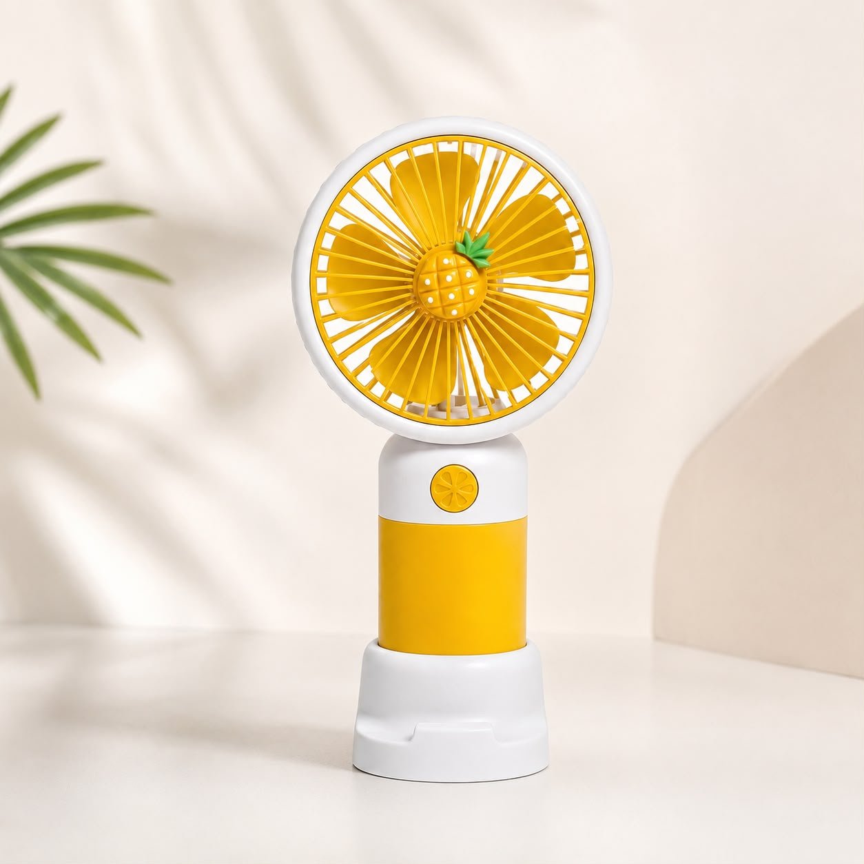 fan Fan - Image 1